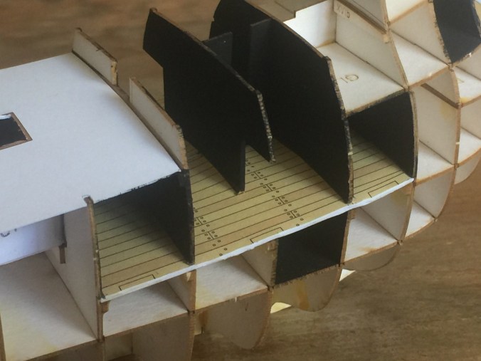 Schwarzer Rabe paper model kit